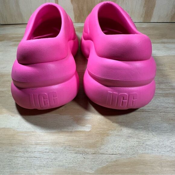 UGG Women's Sport Yeah Hot Pink Women’s Size 10 - Picture 6 of 8